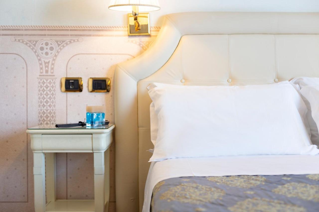 Hotel Baia Imperiale Rimini Luaran gambar