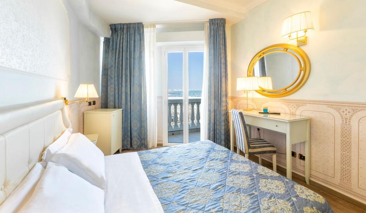 Hotel Baia Imperiale Rimini Luaran gambar