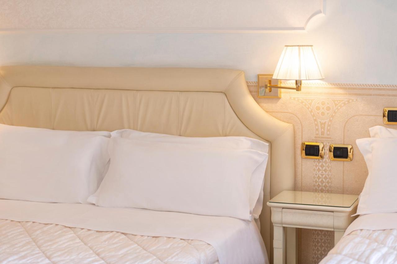 Hotel Baia Imperiale Rimini Luaran gambar