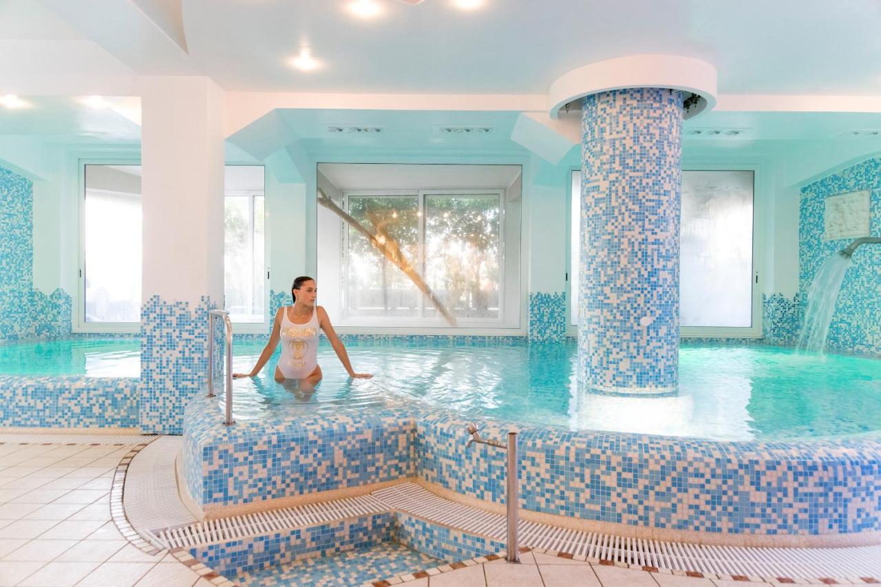 Hotel Baia Imperiale Rimini Luaran gambar