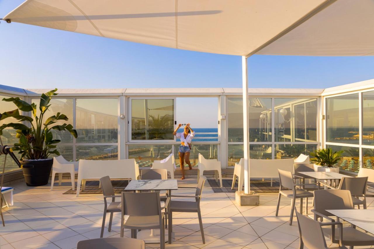 Hotel Baia Imperiale Rimini Luaran gambar
