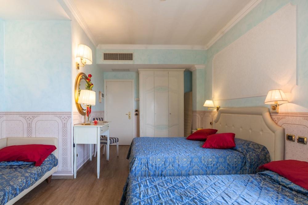 Hotel Baia Imperiale Rimini Luaran gambar
